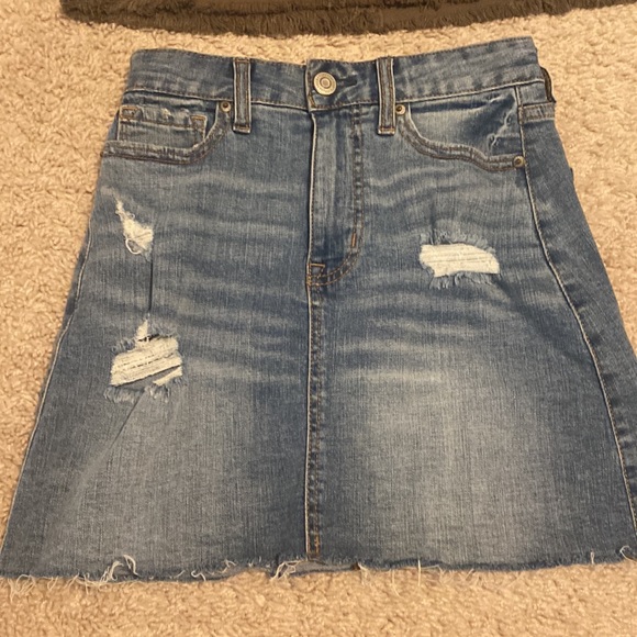 4 super cute skirts - Picture 4 of 9